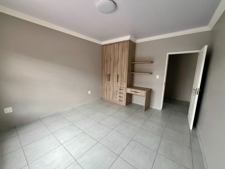 To Let 2 Bedroom Property for Rent in Flamwood North West